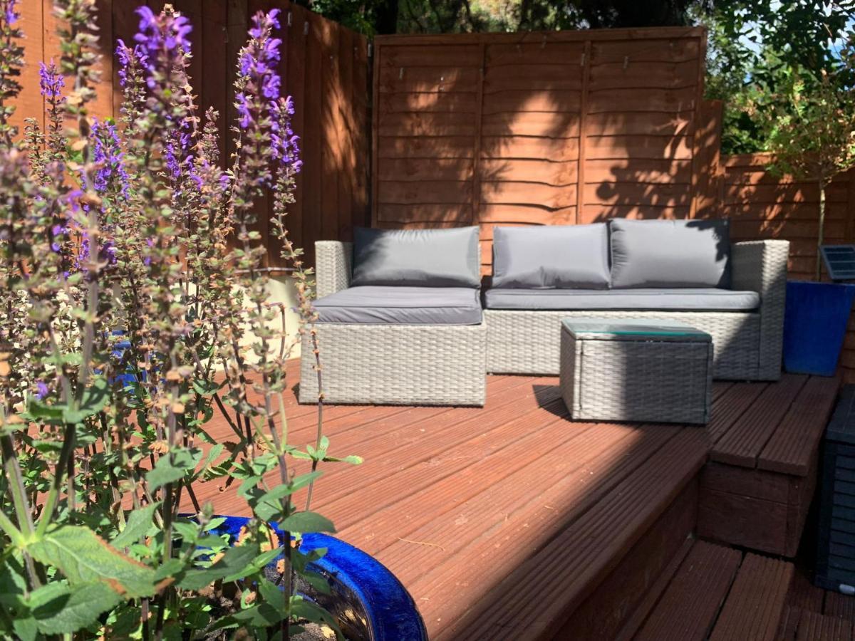 Beachfront Apartment With Bbq Sun Deck Bournemouth Esterno foto